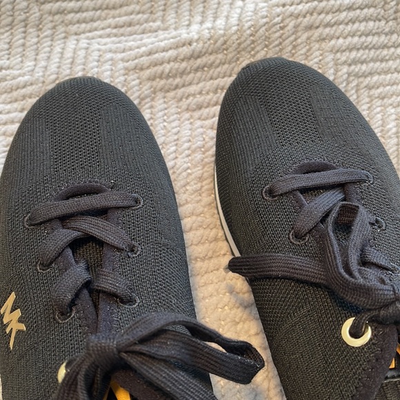 Michael Kira Runners - Picture 4 of 7